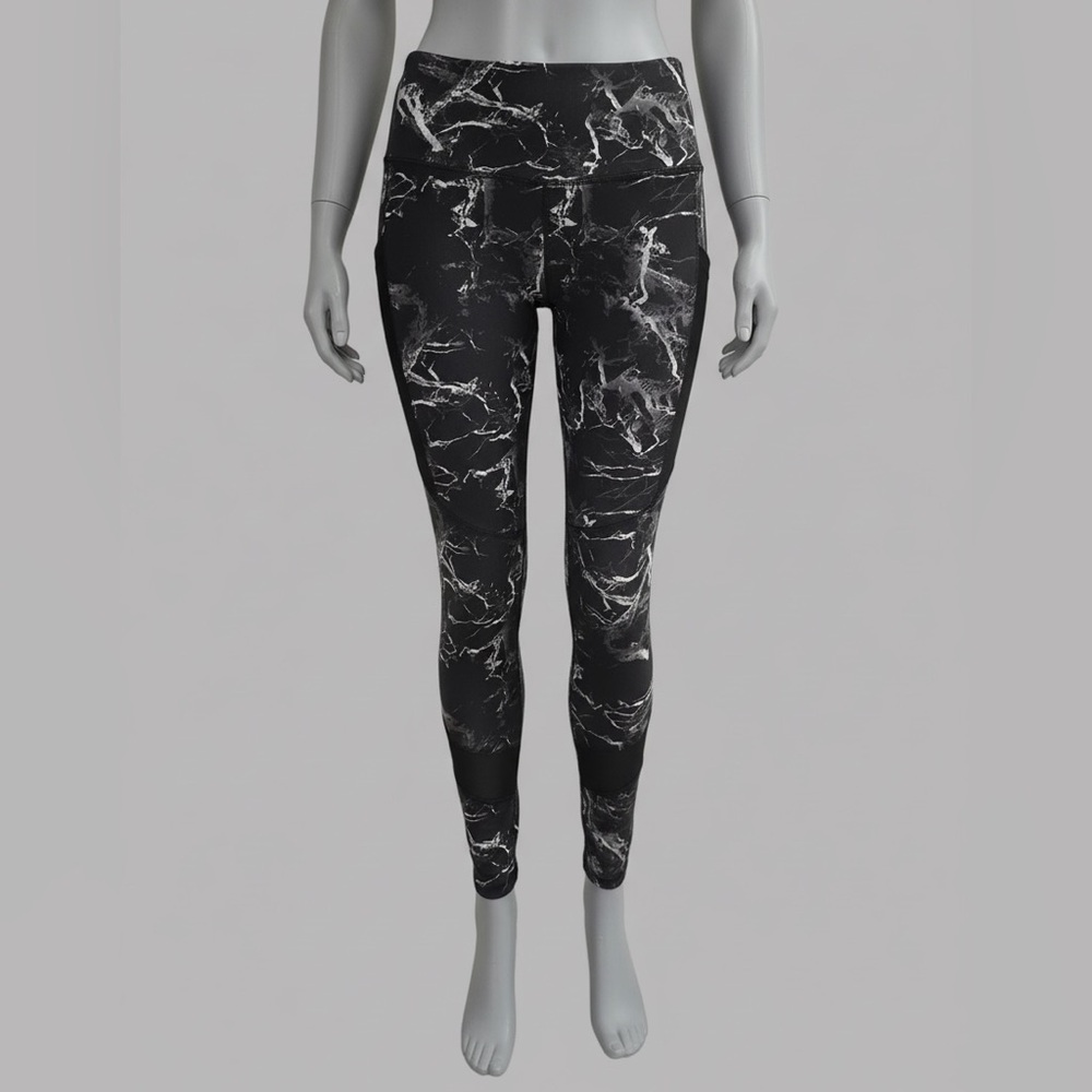 Elegant Black and White Marble Leggings
